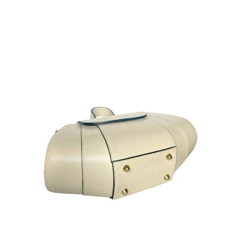 Sofia Cream, a high-quality Italian leather handbag from Numabagstore, seen from the side