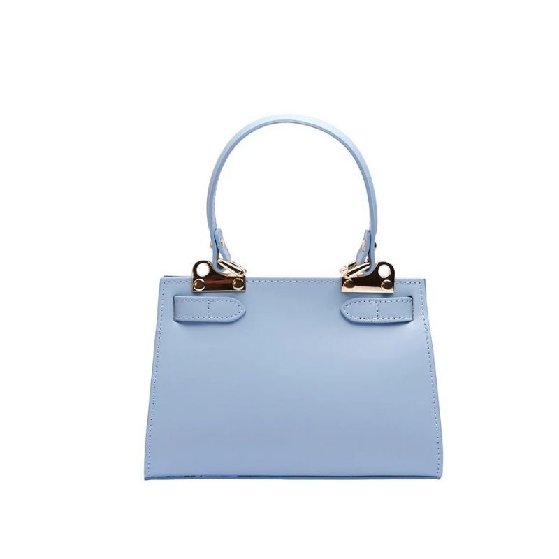 Close-up of Secure Twist-Lock on Numabagstore's Luxury Leather Handbag