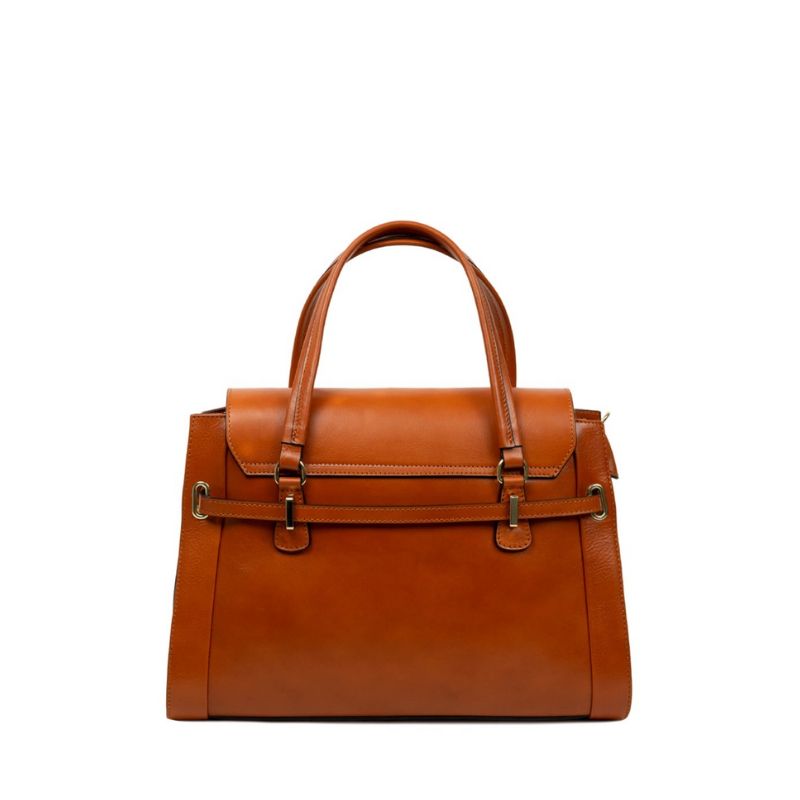 Elegant, Chic Shoulder Bag from Numabagstore in Camel Color