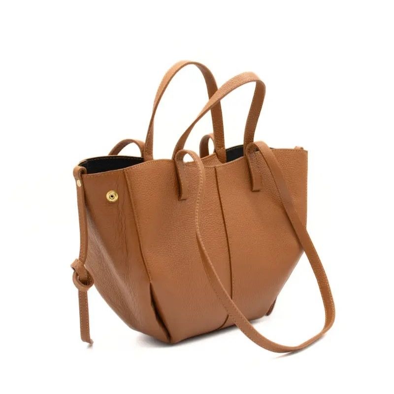 Stefania: Chic Leather Purse & Crossbody Bag | Numabagstore