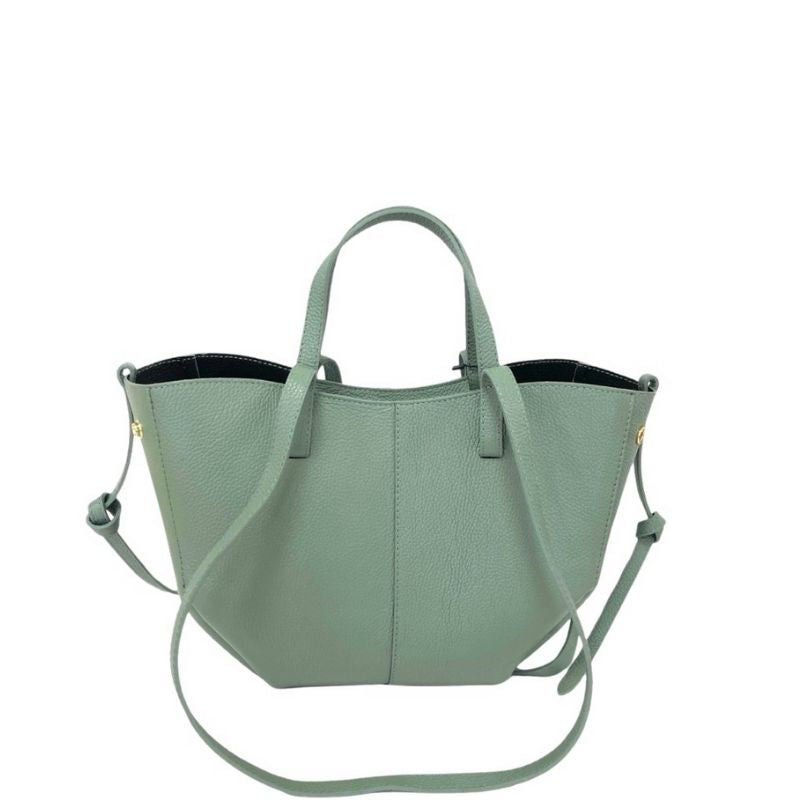 Closeup of Stefania Green Emerald, a high-quality Italian leather handbag