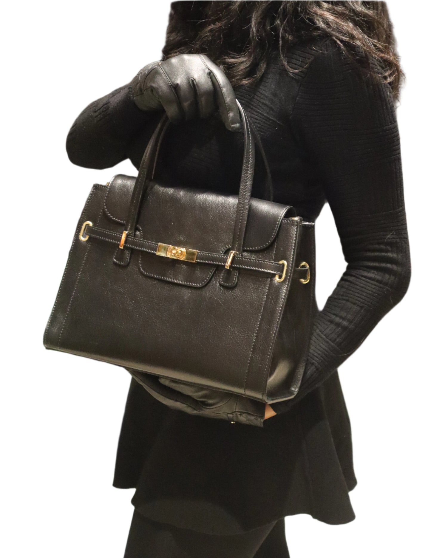 Emanuela Black, a timeless handbag for women from Numabagstore, showcasing its structured design